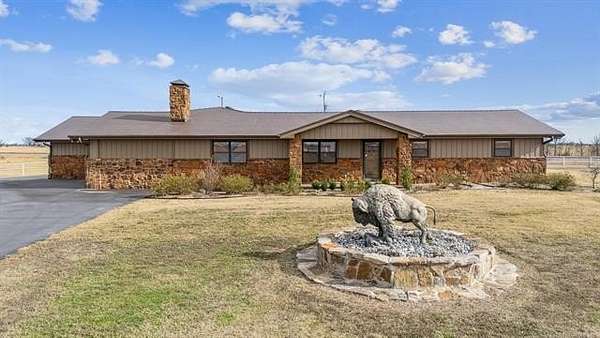 60.5 Acres of Recreational Land with Home for Sale in Big Cabin, Oklahoma