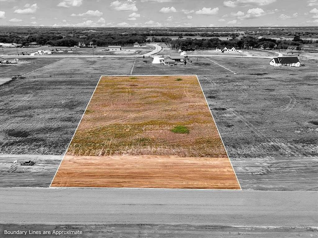 2 Acres of Residential Land for Sale in Elm Mott, Texas