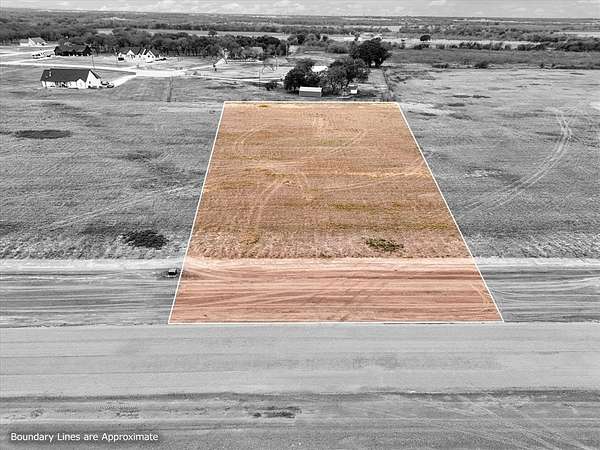 2 Acres of Residential Land for Sale in Elm Mott, Texas