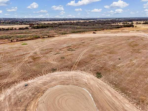 2.18 Acres of Residential Land for Sale in Elm Mott, Texas