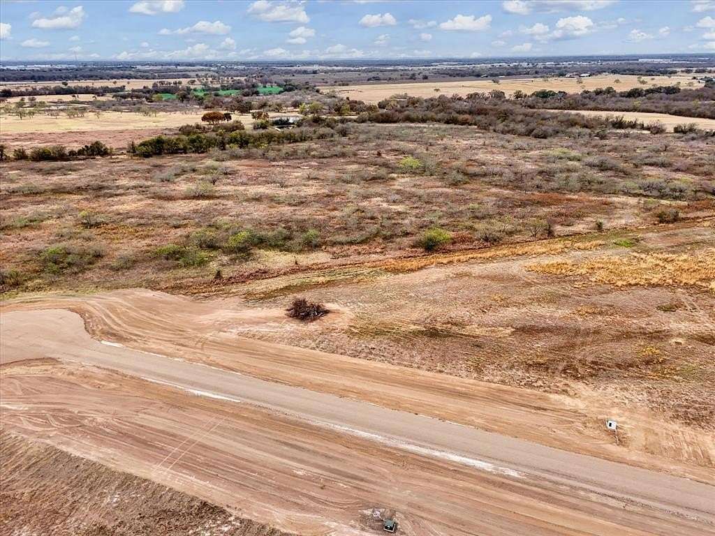 1.9 Acres of Residential Land for Sale in Elm Mott, Texas