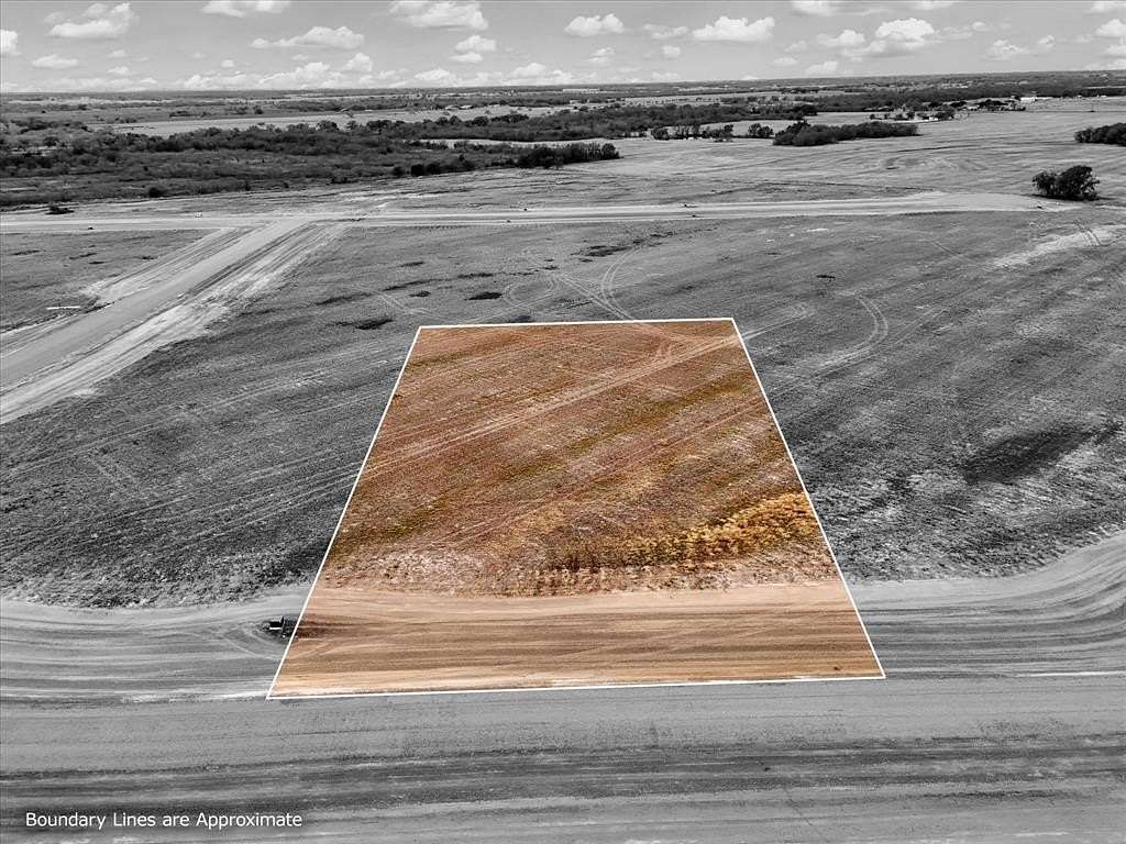 2 Acres of Residential Land for Sale in Elm Mott, Texas
