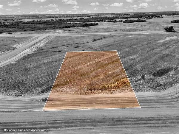 2 Acres of Residential Land for Sale in Elm Mott, Texas