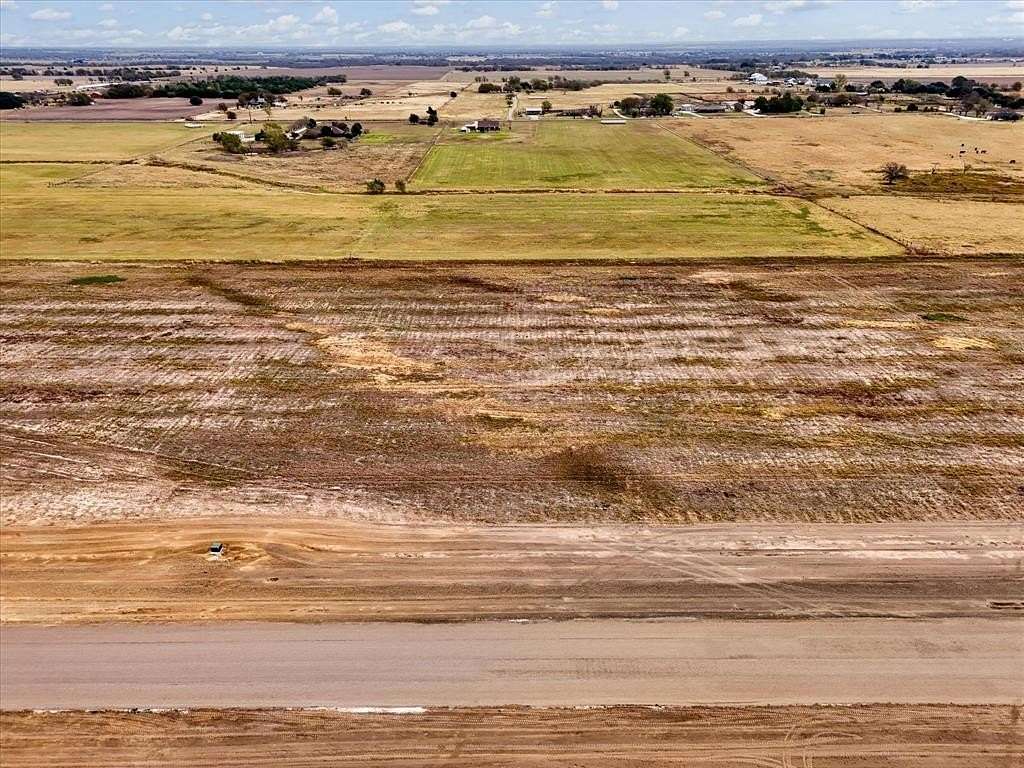 2.19 Acres of Residential Land for Sale in Elm Mott, Texas