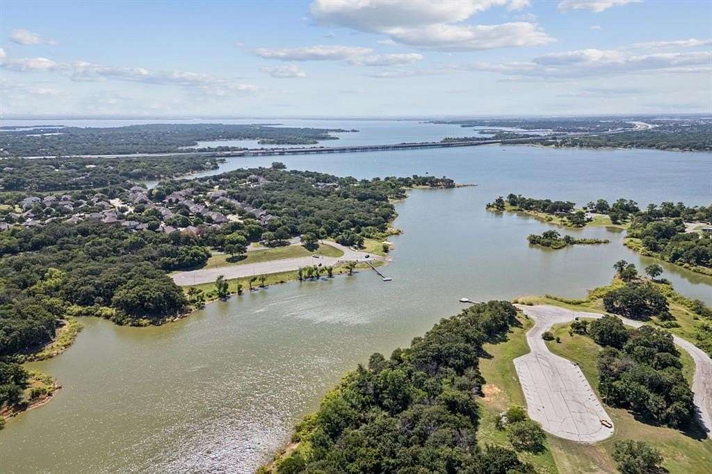 22.7 Acres of Land with Home for Sale in Hickory Creek, Texas