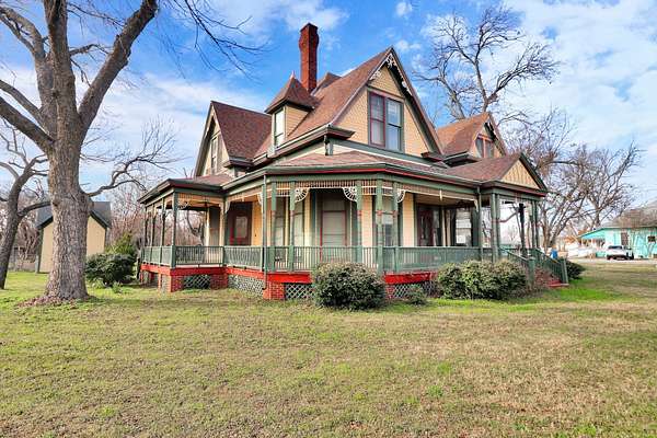 2.23 Acres of Improved Mixed-Use Land for Sale in Whitney, Texas