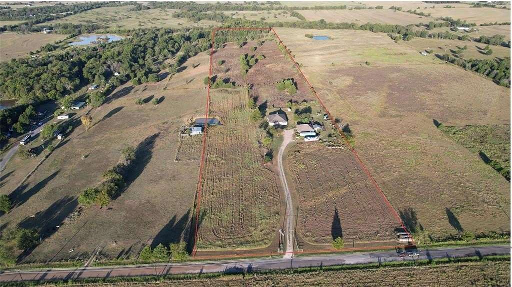 20.4 Acres of Land with Home for Sale in Mabank, Texas