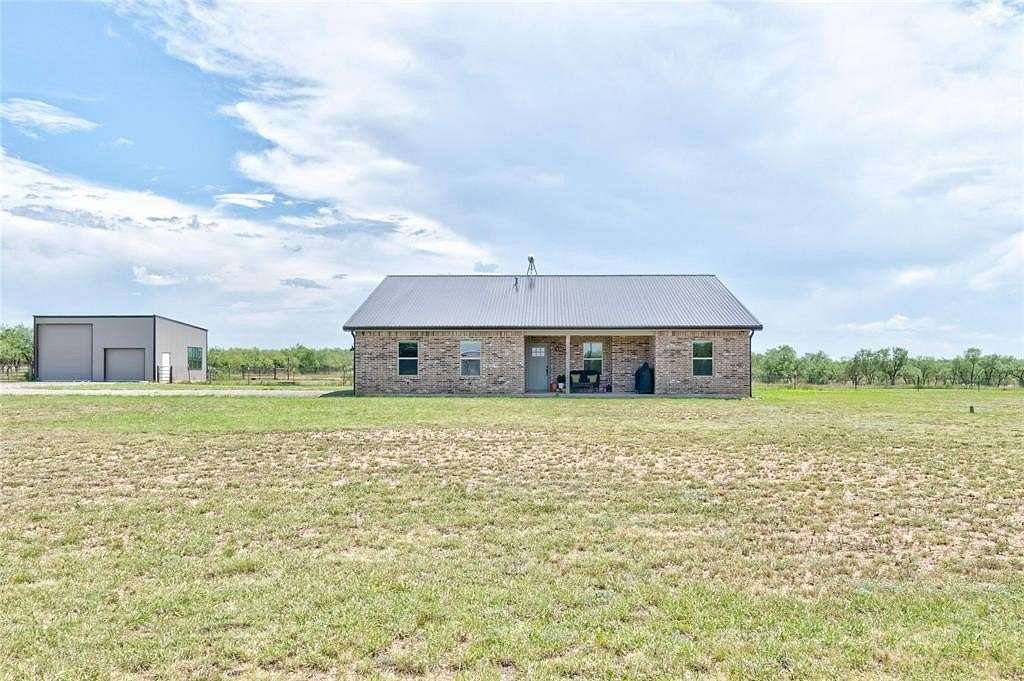5 Acres of Residential Land with Home for Sale in Abilene, Texas
