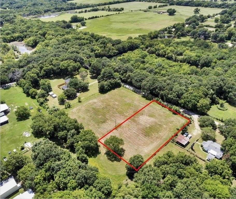 1.35 Acres of Residential Land for Sale in Combine, Texas