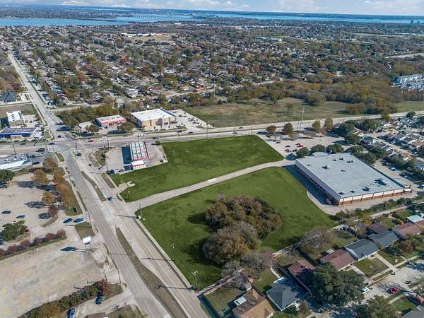 5.62 Acres of Commercial Land for Sale in Garland, Texas