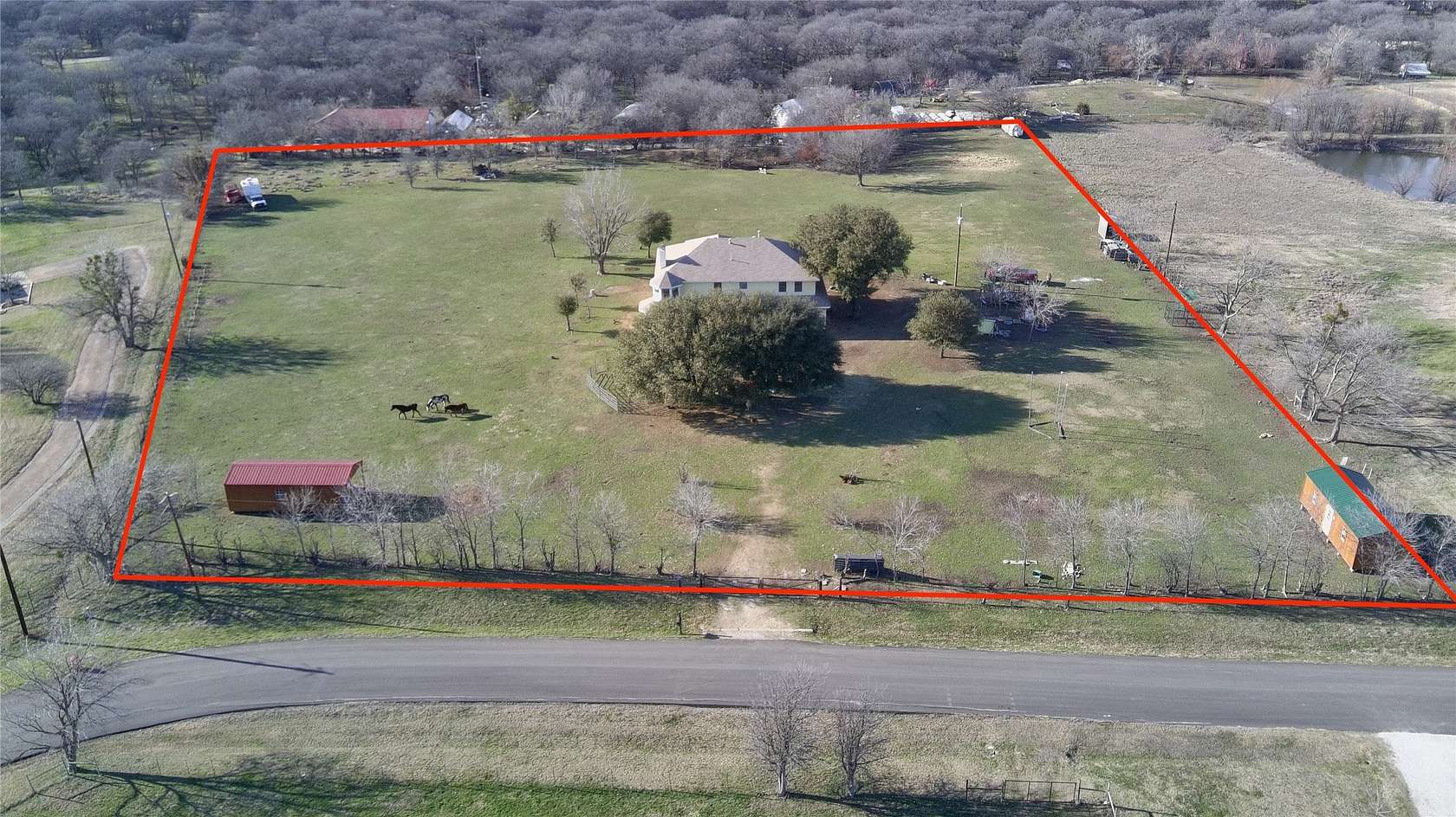5 Acres of Land for Sale in Roanoke, Texas