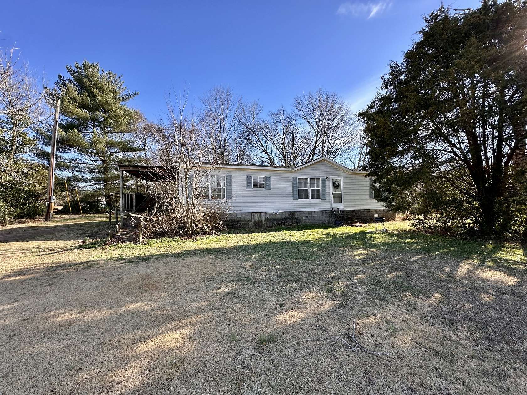 1.68 Acres of Residential Land with Home for Sale in Cross Plains, Tennessee