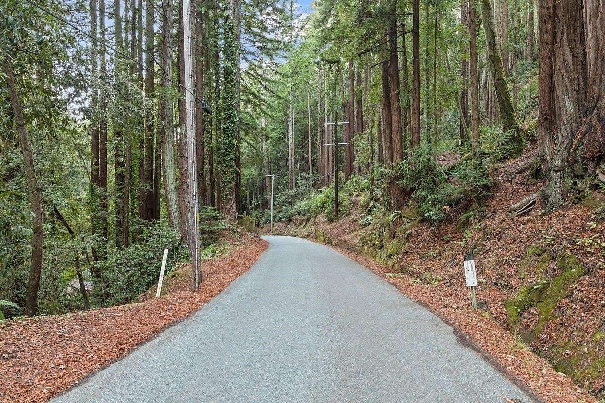 52 Acres of Land for Sale in Half Moon Bay, California