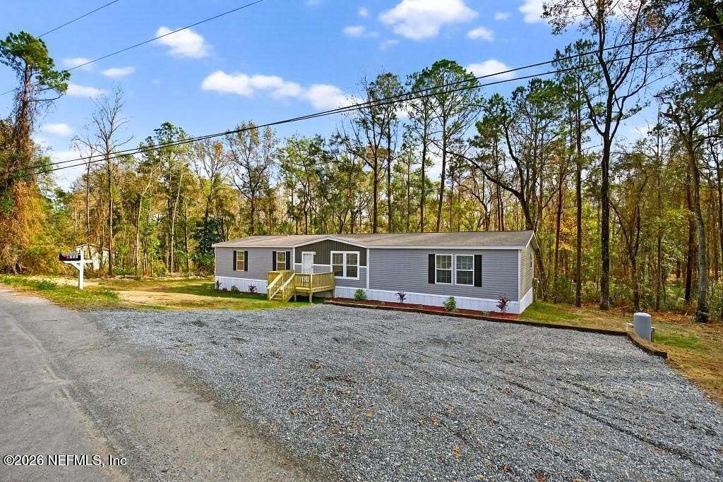 1.59 Acres of Residential Land with Home for Sale in Middleburg, Florida