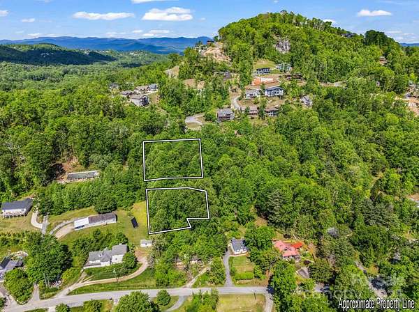 1.4 Acres of Residential Land for Sale in Hendersonville, North Carolina