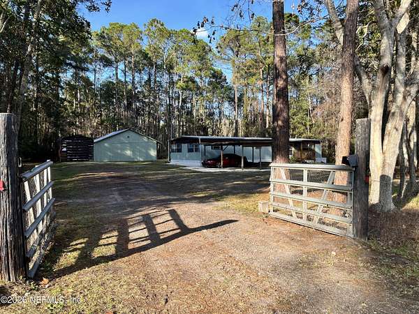 2.19 Acres of Residential Land with Home for Sale in Middleburg, Florida