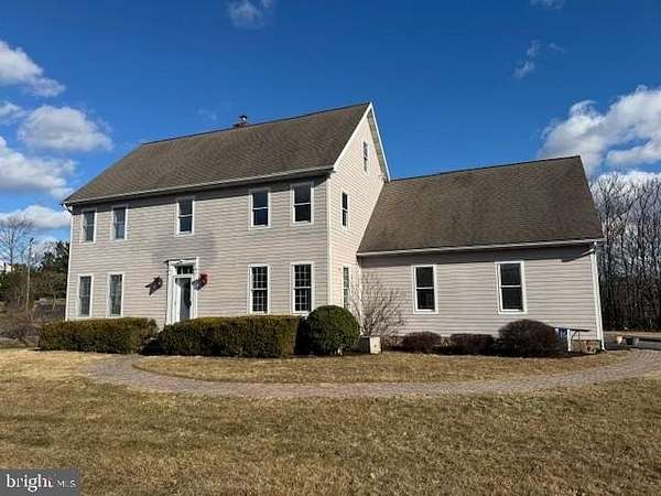 2.13 Acres of Residential Land with Home for Sale in Gettysburg, Pennsylvania