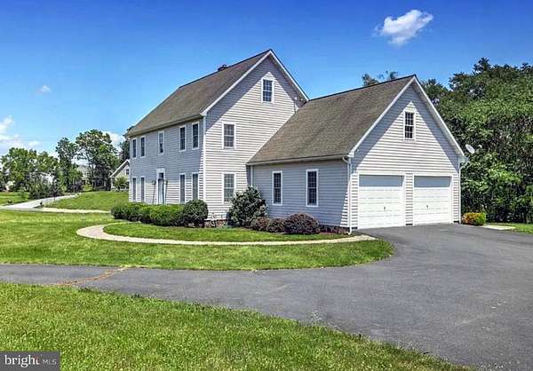 2.13 Acres of Land with Home for Sale in Gettysburg, Pennsylvania