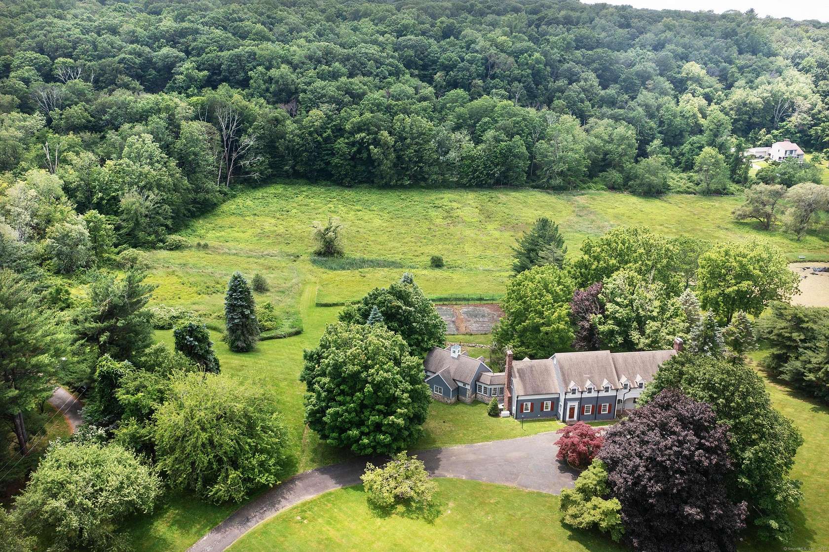7.39 Acres of Residential Land with Home for Sale in Ridgefield, Connecticut