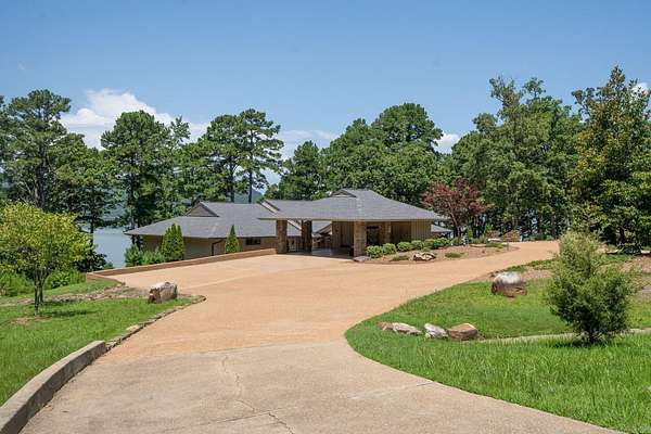 2.56 Acres of Land with Home for Sale in Heber Springs, Arkansas