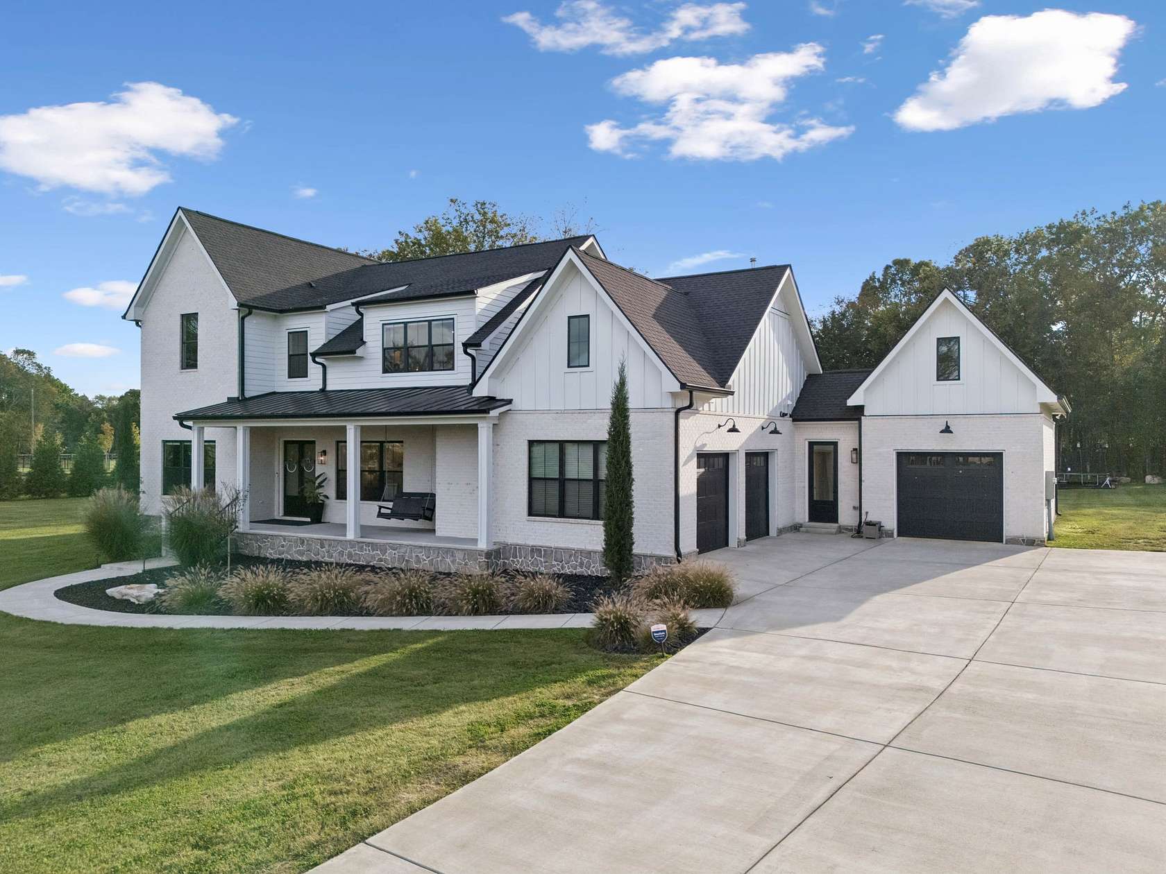 5 Acres of Land with Home for Sale in Murfreesboro, Tennessee