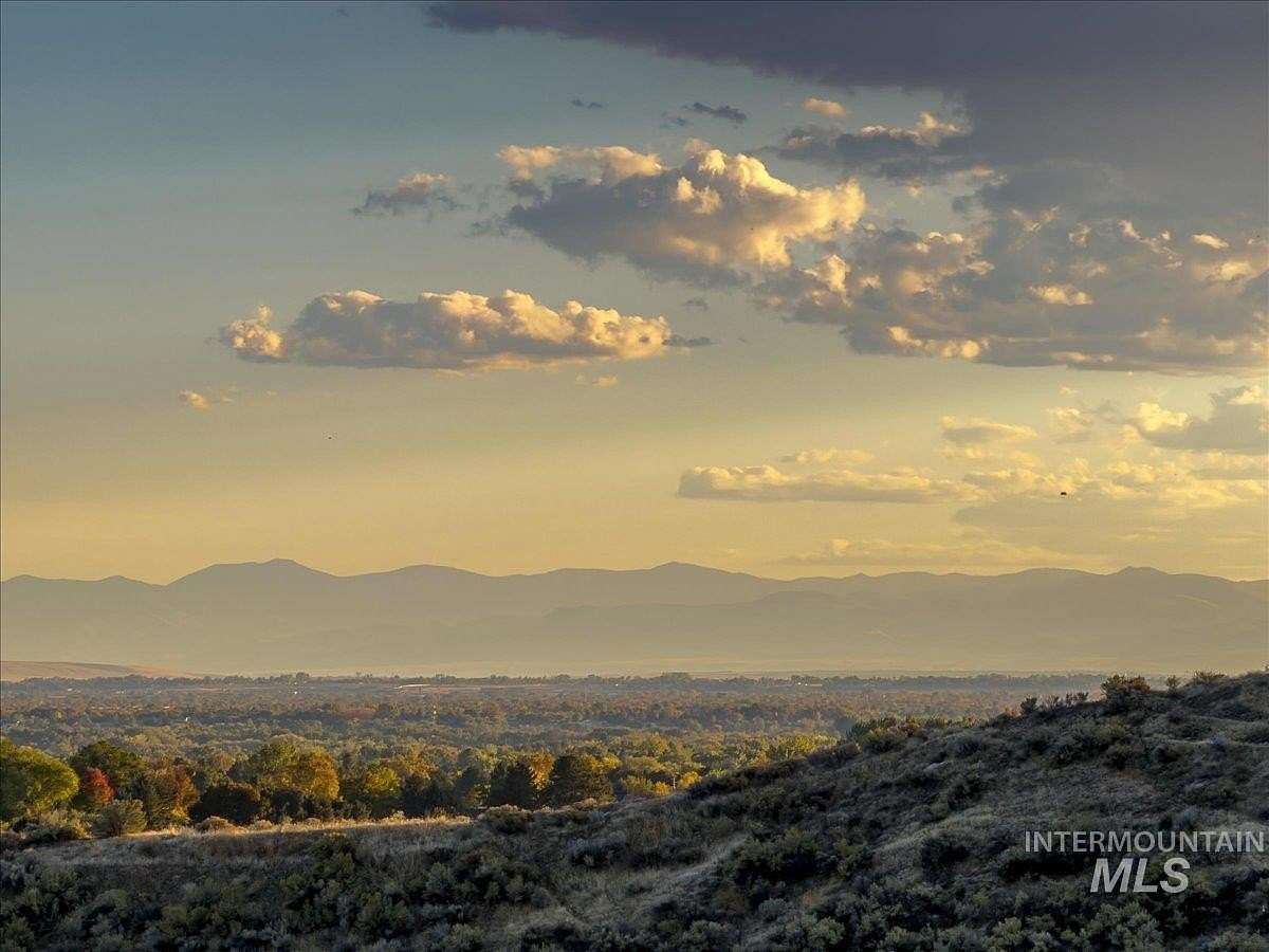 11.6 Acres of Land with Home for Sale in Eagle, Idaho