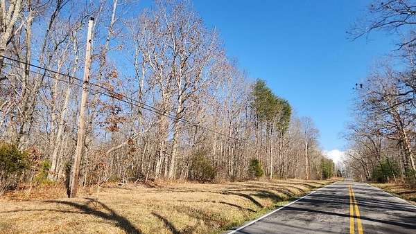 19.3 Acres of Land for Sale in Pikeville, Tennessee