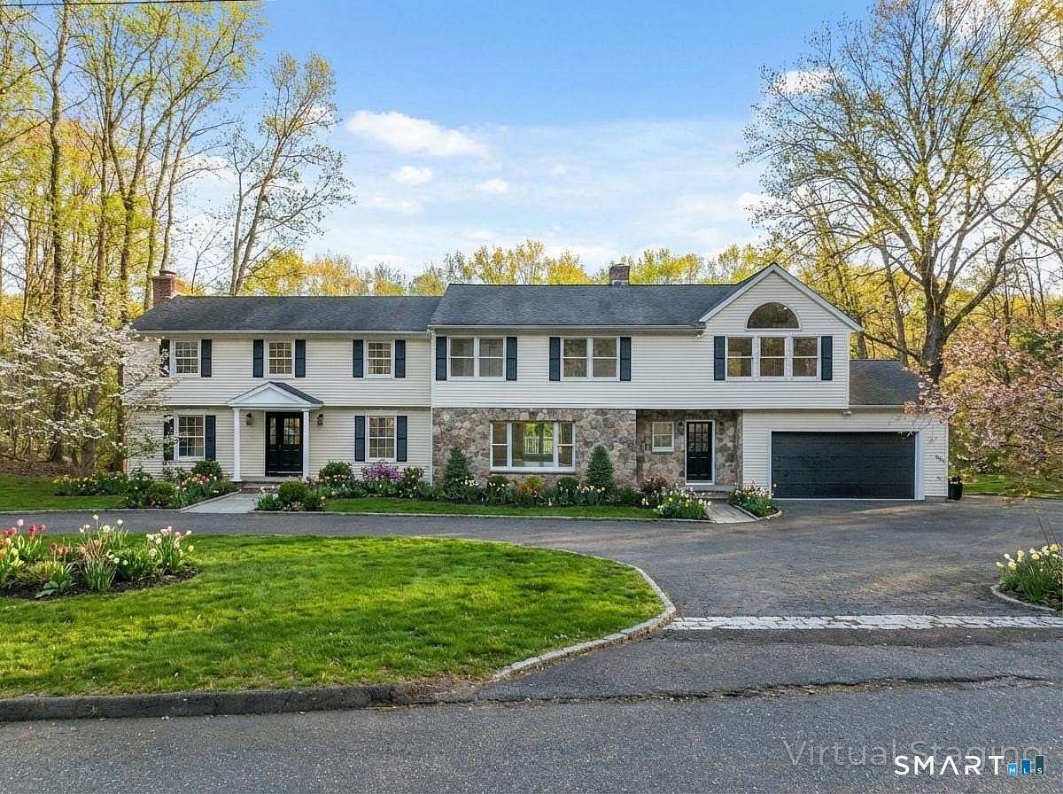 2.42 Acres of Residential Land with Home for Sale in Redding, Connecticut