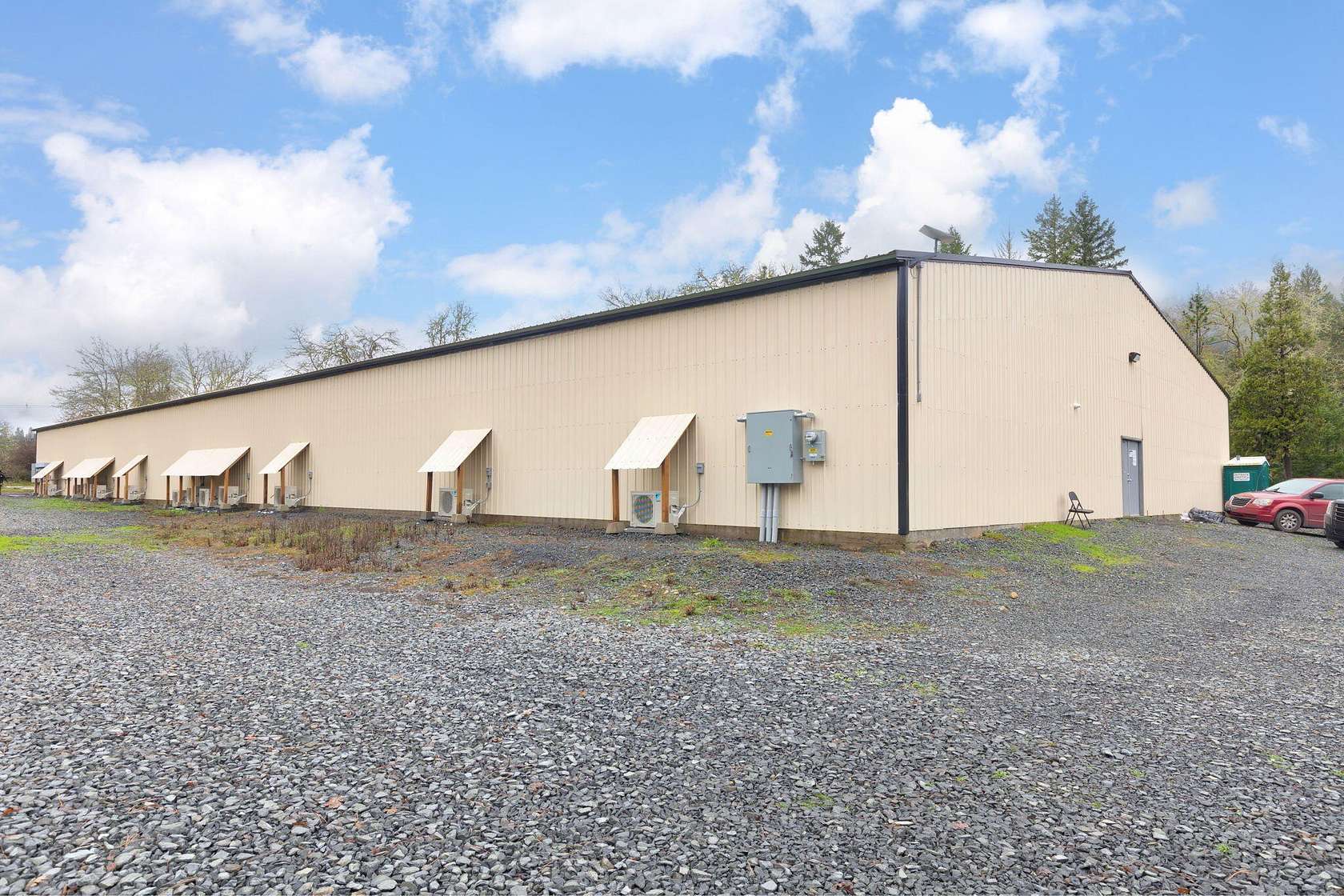 16 Acres of Land with Home for Sale in Selma, Oregon