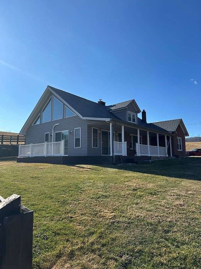 6 Acres of Land with Home for Sale in Troutdale, Virginia