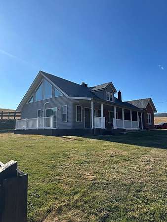 6 Acres of Land with Home for Sale in Troutdale, Virginia