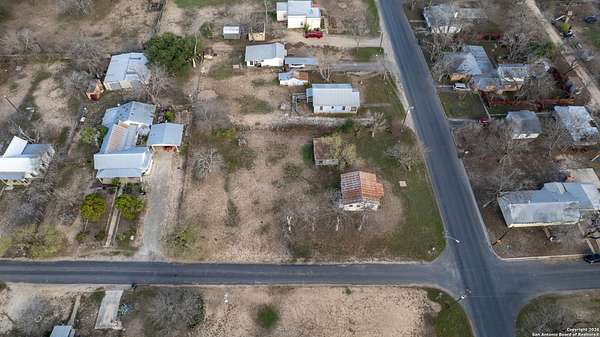 0.5 Acres of Improved Residential Land for Sale in Hondo, Texas