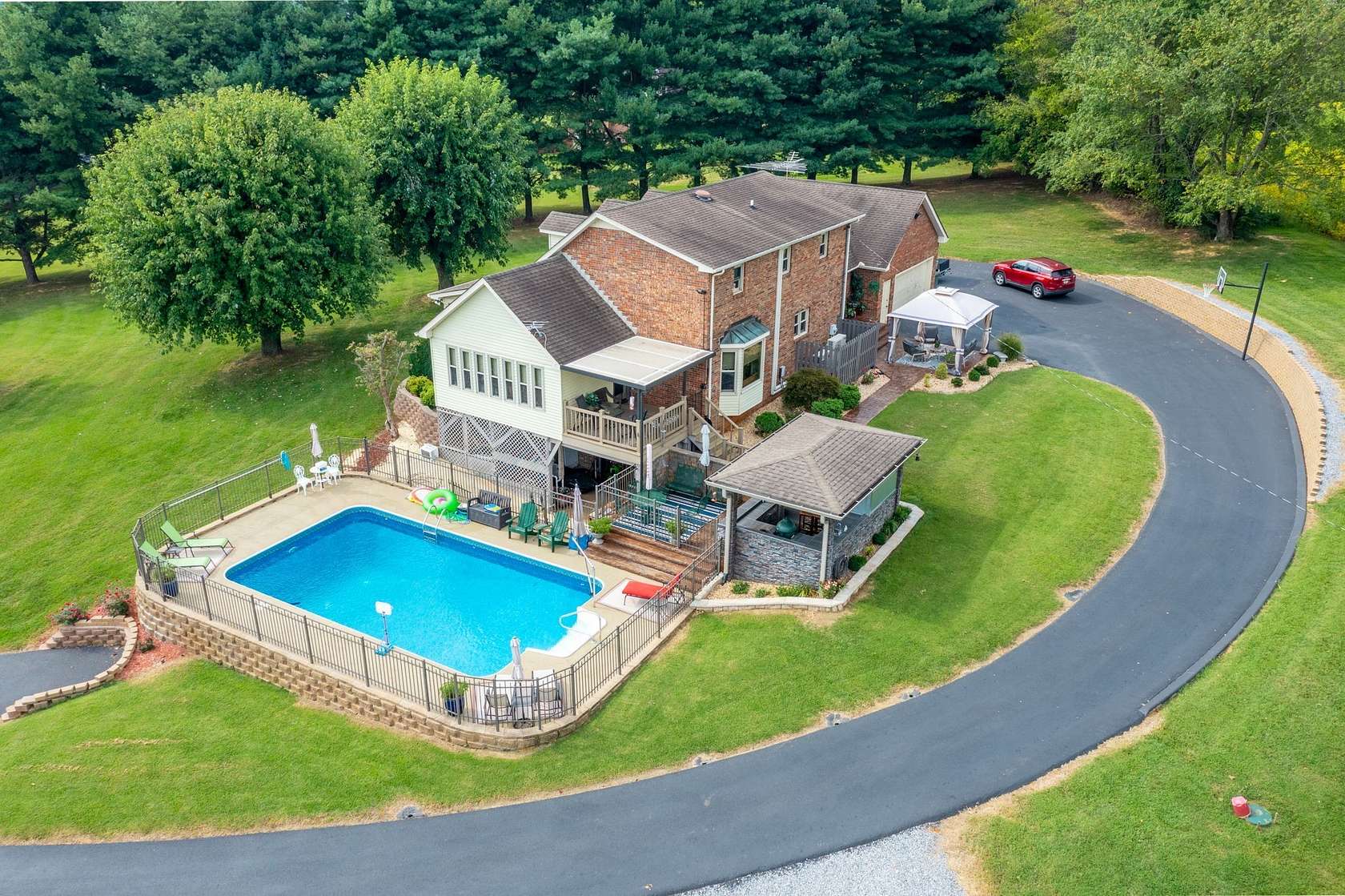 5.3 Acres of Land with Home for Sale in Portland, Tennessee