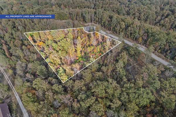 1.55 Acres of Residential Land for Sale in Waverly, Tennessee