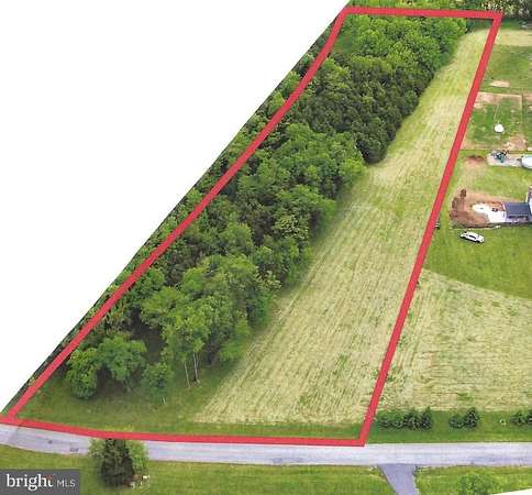 5.53 Acres of Residential Land for Sale in Martinsburg, West Virginia