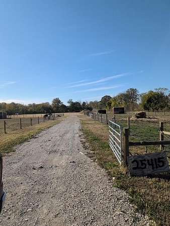 5 Acres of Land for Sale in Circleville, Ohio