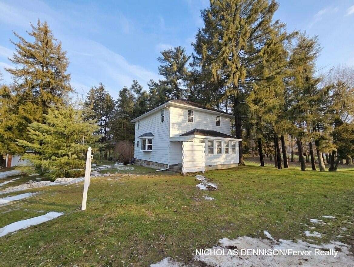 2 Acres of Residential Land with Home for Sale in Grand Ledge, Michigan