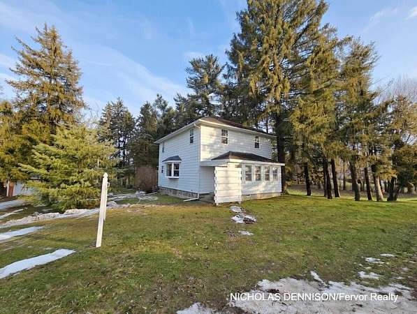 2 Acres of Residential Land with Home for Sale in Grand Ledge, Michigan