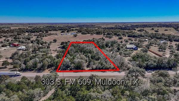 3.1 Acres of Land for Sale in Flatonia, Texas