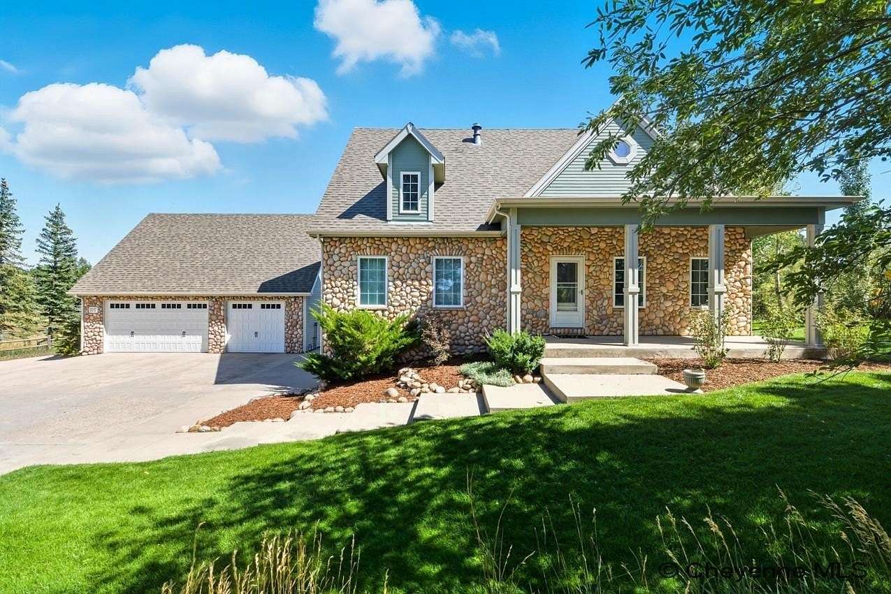 2.5 Acres of Residential Land with Home for Sale in Cheyenne, Wyoming