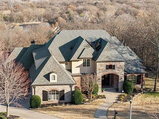 1.8 Acres of Residential Land with Home for Sale in Jenks, Oklahoma