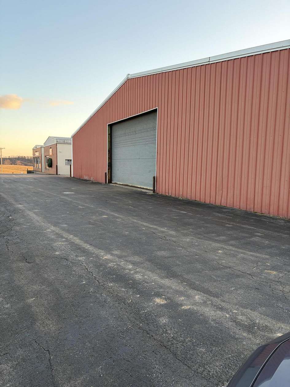 1.63 Acres of Improved Commercial Land for Sale in McKee, Kentucky