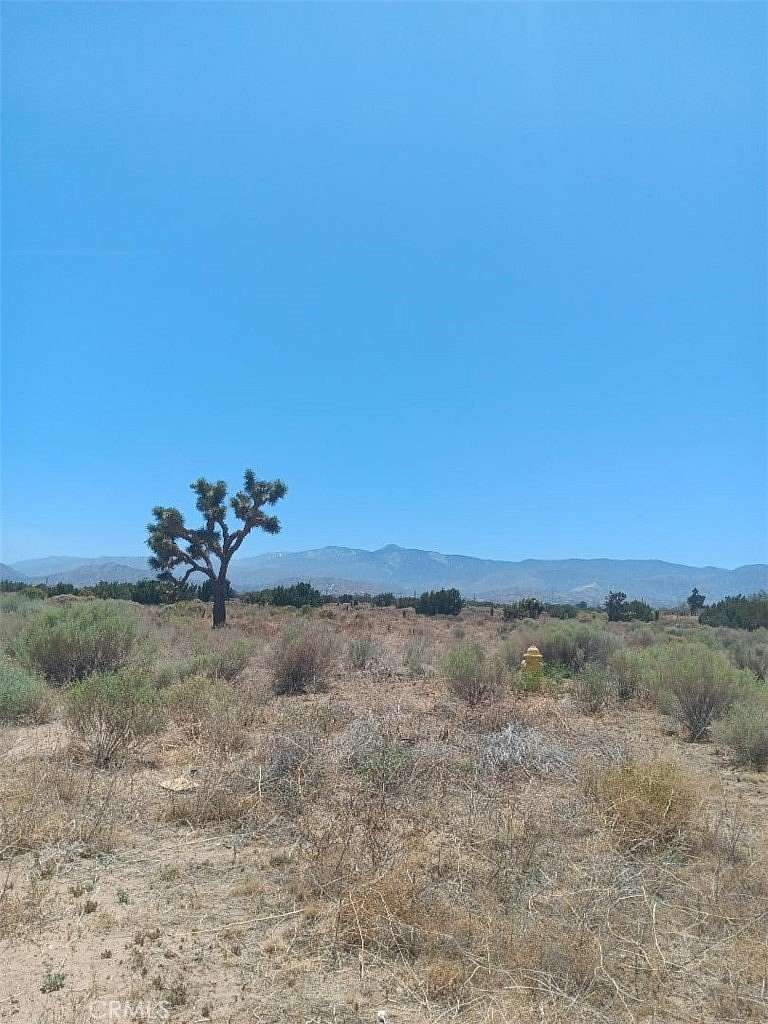 8.29 Acres of Residential Land for Sale in Phelan, California