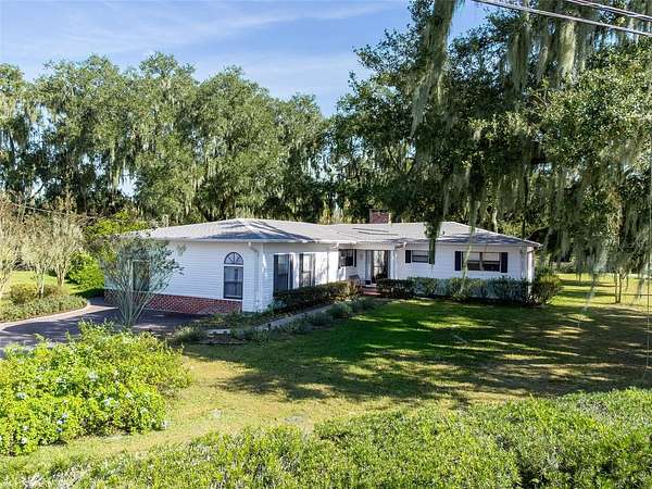 5 Acres of Land with Home for Sale in Plant City, Florida