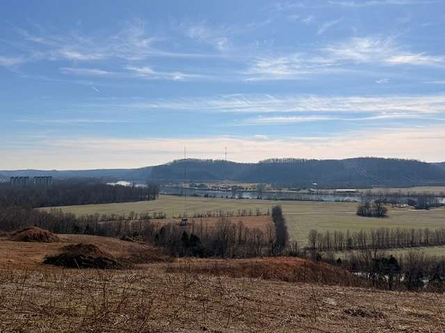 3.23 Acres of Residential Land for Sale in Ashland City, Tennessee