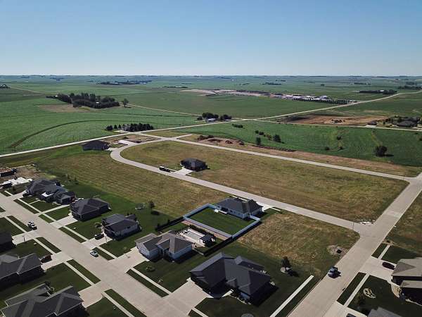 0.32 Acres of Residential Land for Sale in Le Mars, Iowa