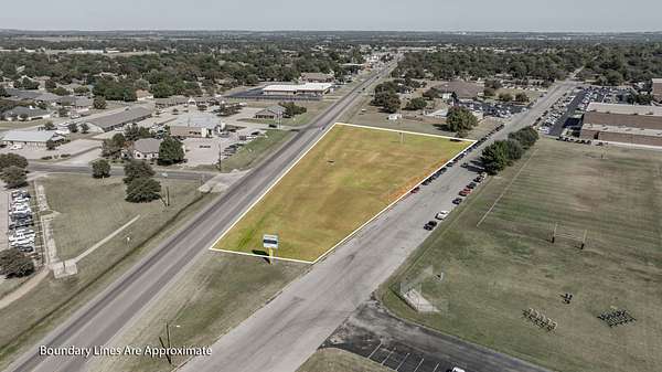 1 Acre of Mixed-Use Land for Sale in Stephenville, Texas