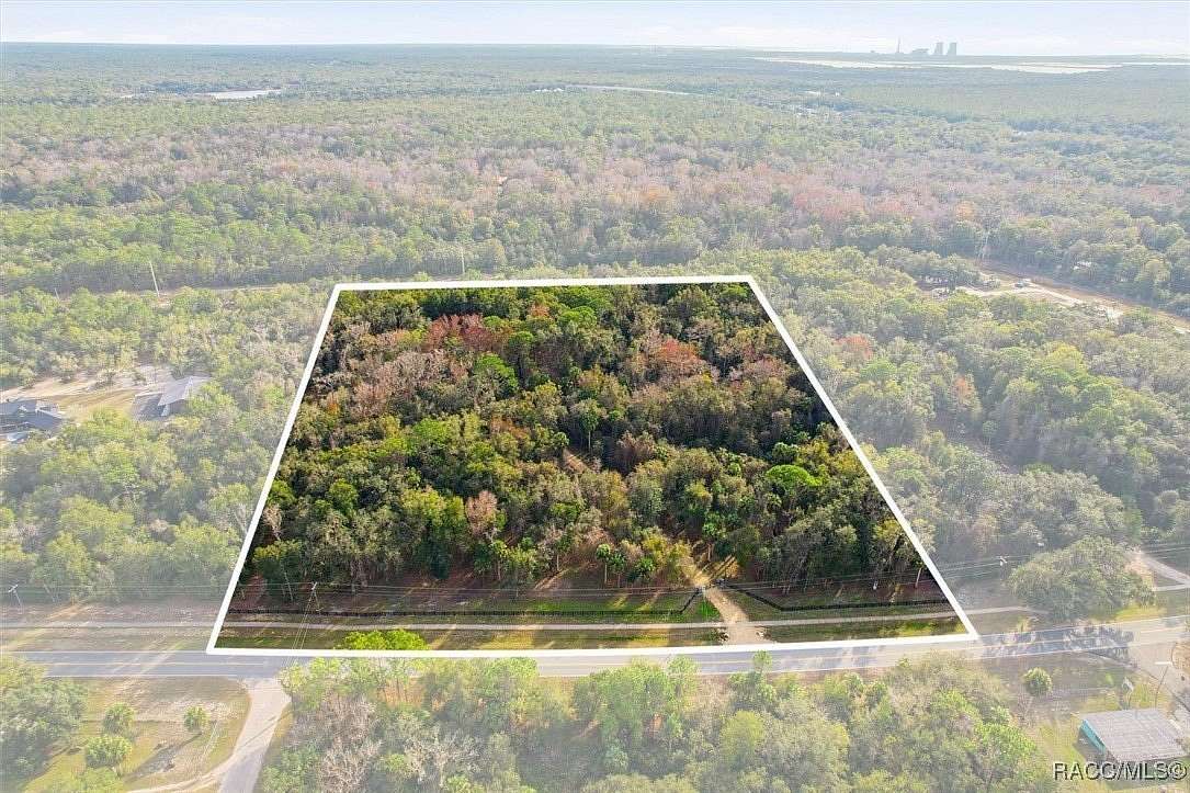11.4 Acres of Land for Sale in Inglis, Florida