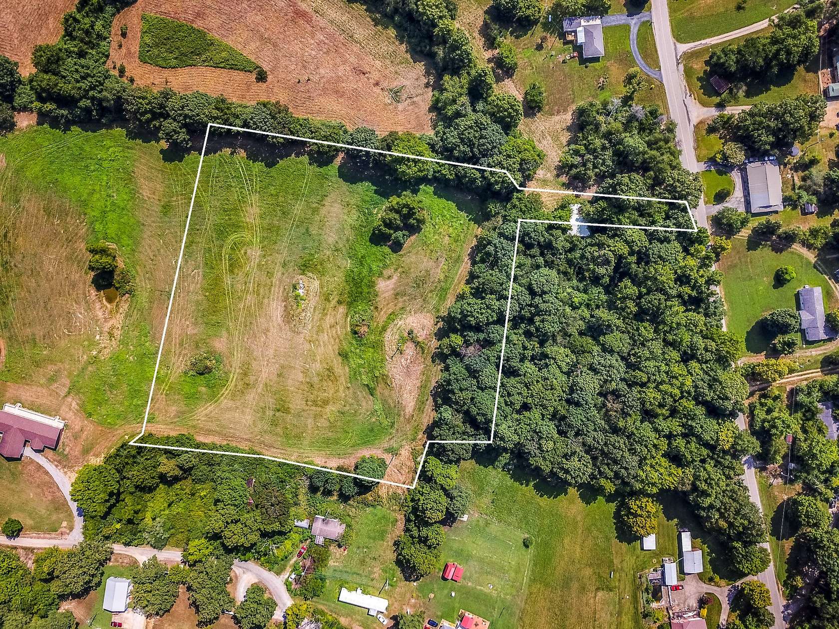 5 Acres of Residential Land for Sale in Dover, Tennessee