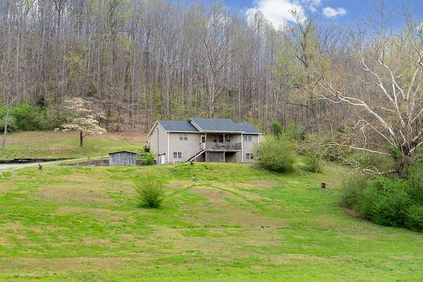23 Acres of Land with Home for Sale in Nashville, Tennessee